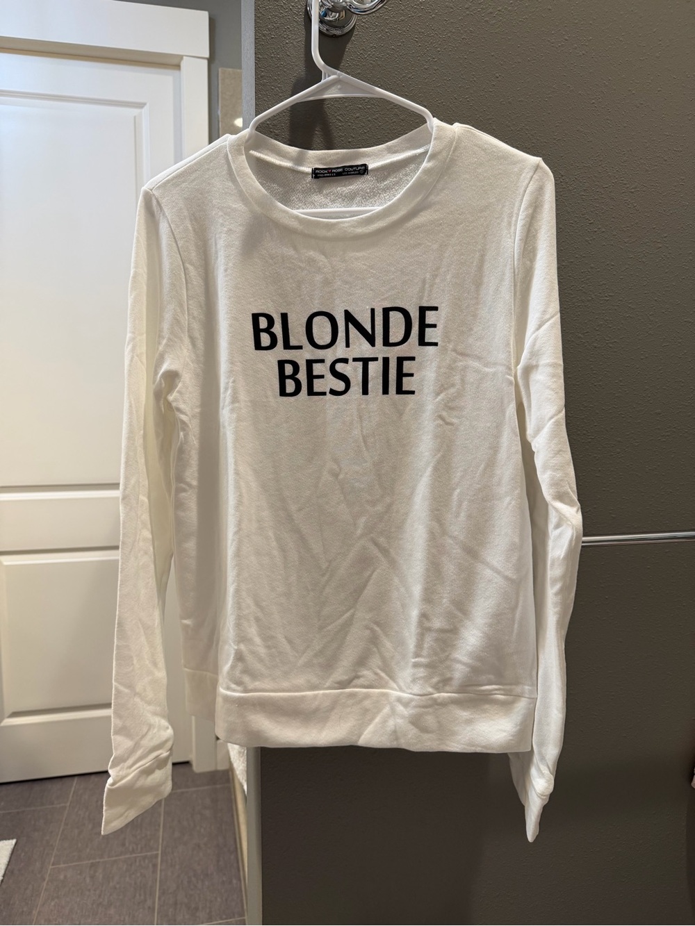 White BLONDE BESTIE Graphic Crewneck Sweatshirt